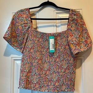 Lush Stella smocked crop blouse floral. Size L. New with tags.